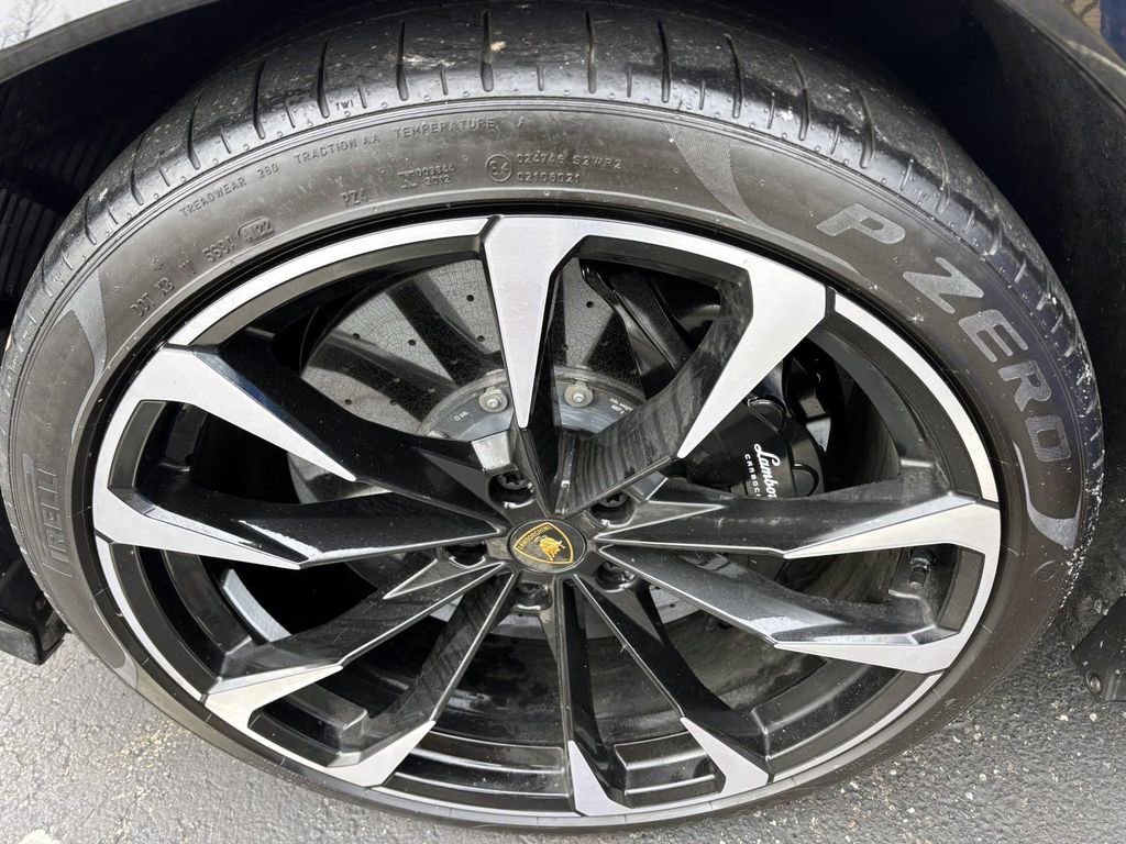 Used 2023 Lamborghini Urus S image 47