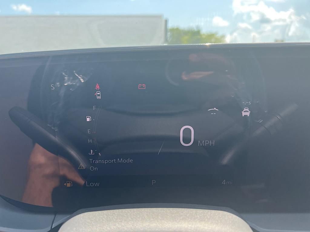 New 2025 Buick Envista Avenir image 21