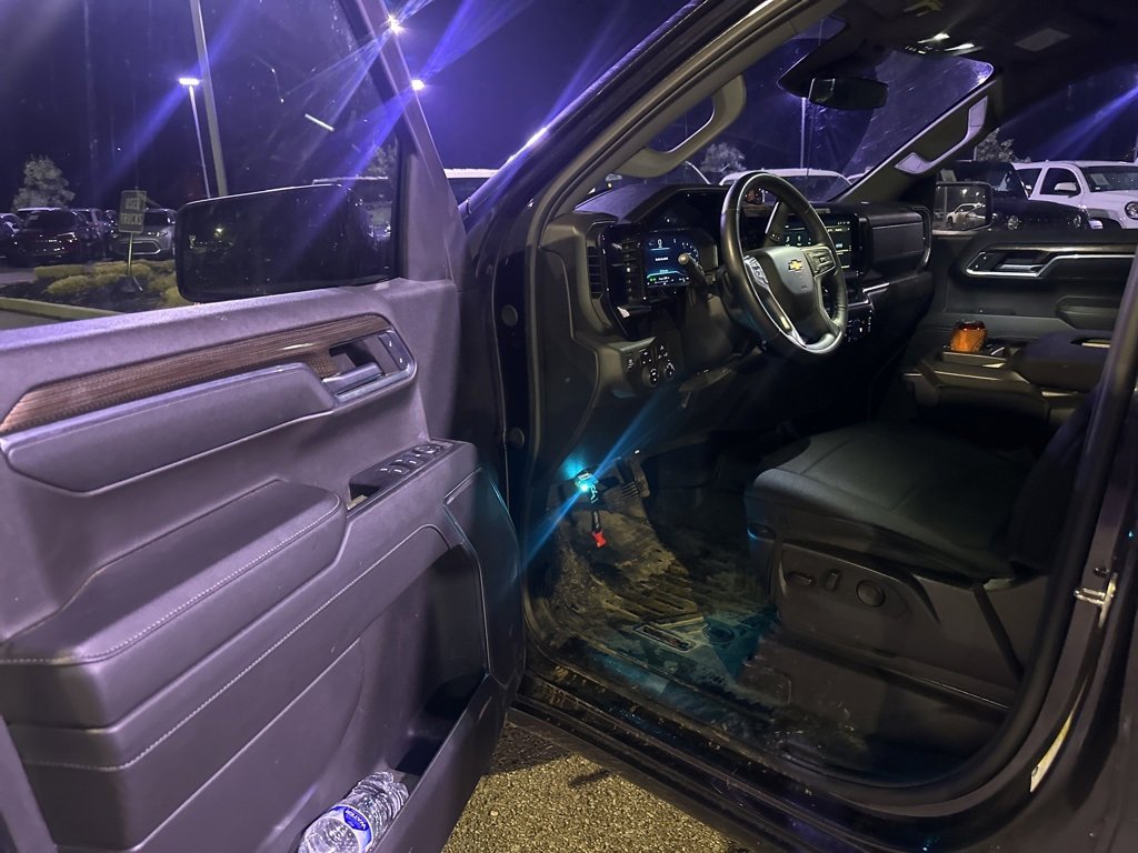 Used 2024 Chevrolet Silverado 1500 LT image 8