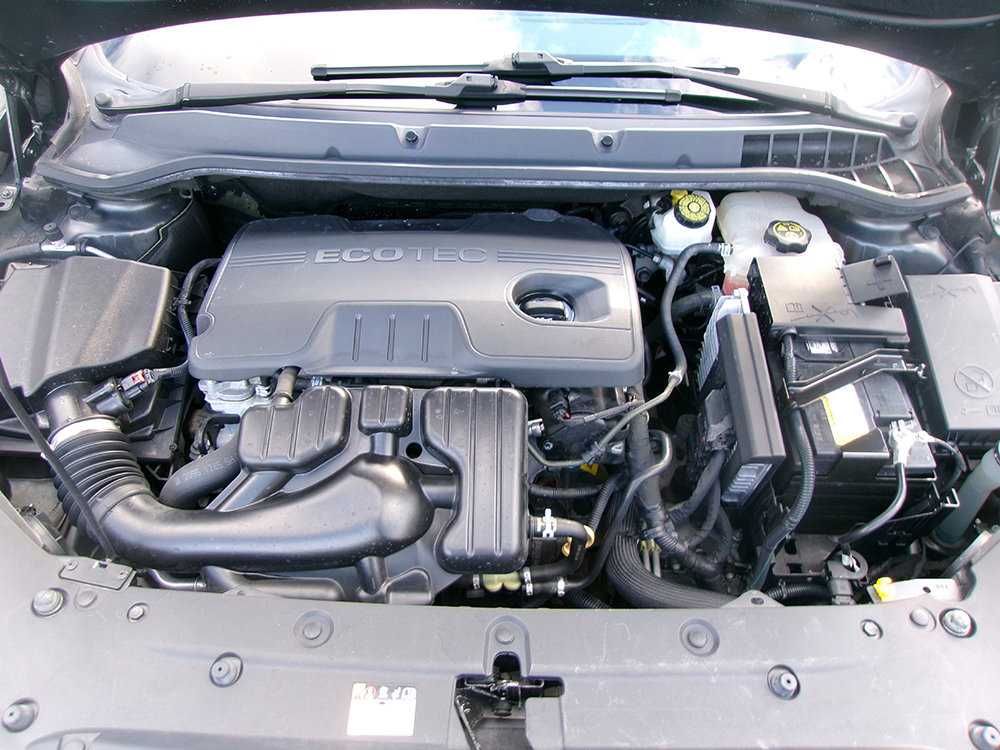 Used 2017 Buick Verano Sport Touring image 8