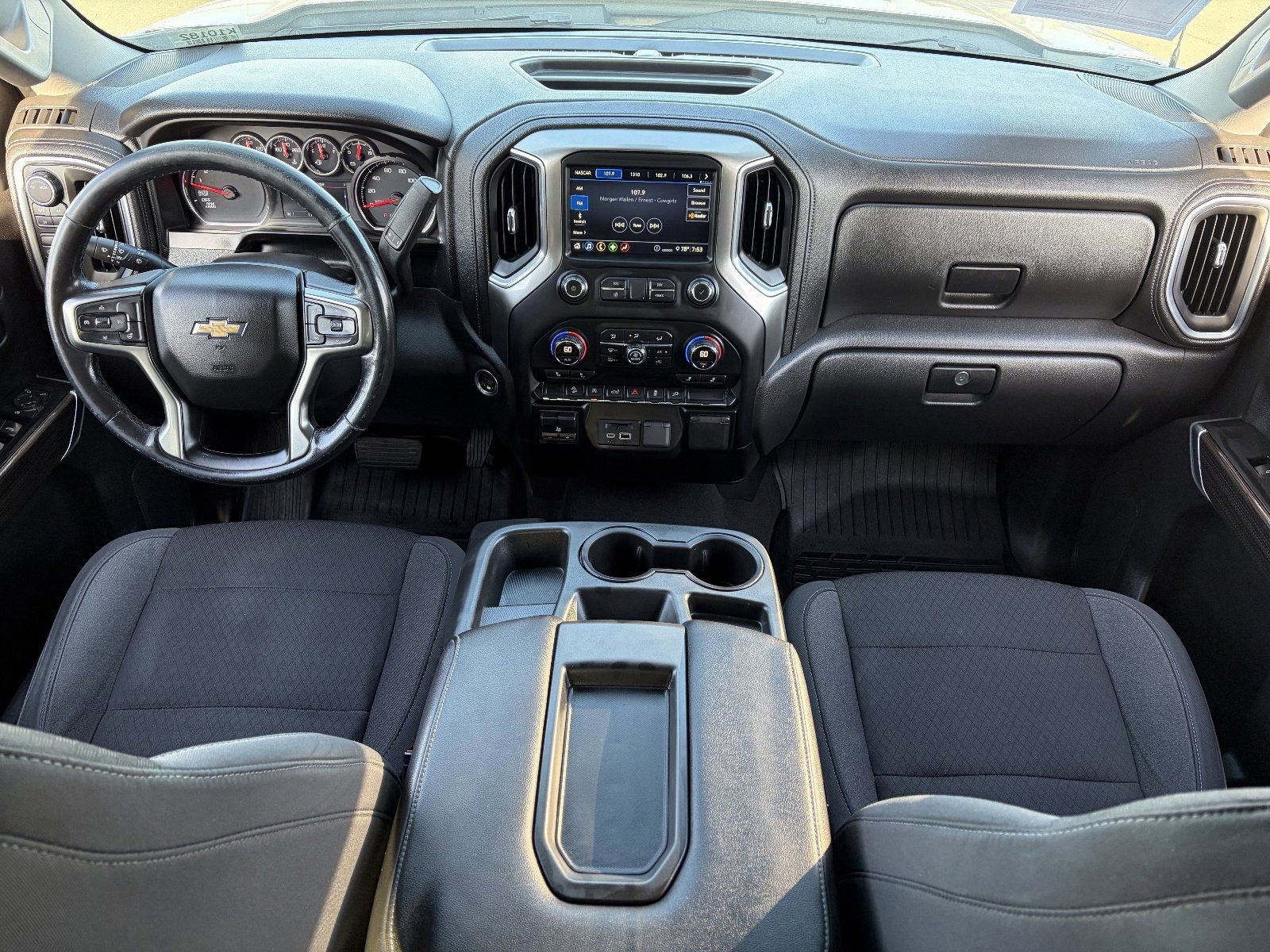 Used 2020 Chevrolet Silverado 1500 LT w/ All-Star Edition AWD/4WD image 16