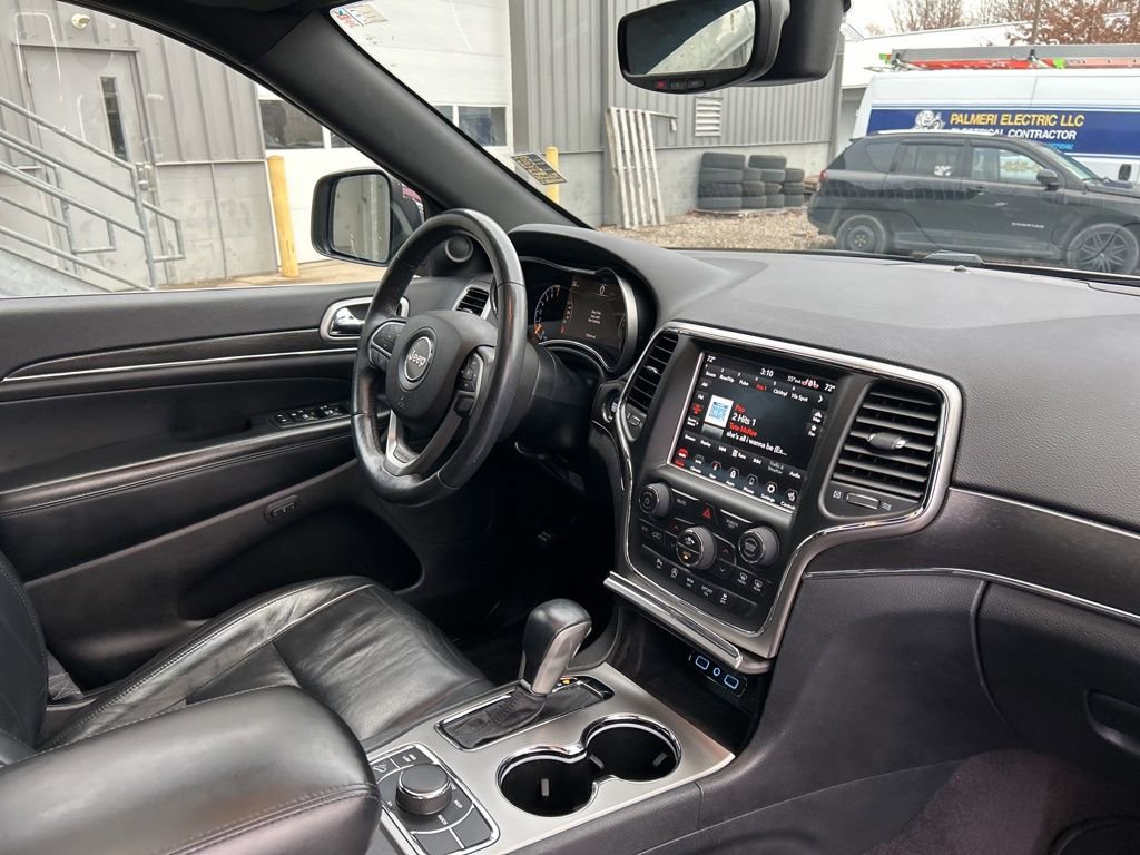 Used 2018 Jeep Grand Cherokee Limited image 47