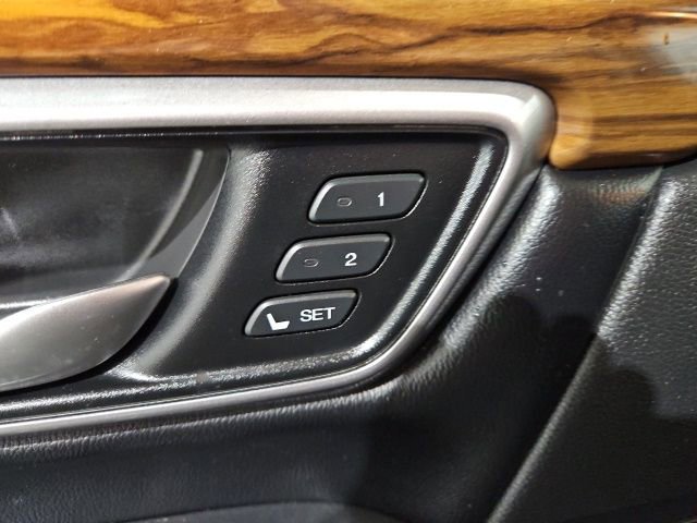 Used 2018 Honda CR-V EX-L image 18