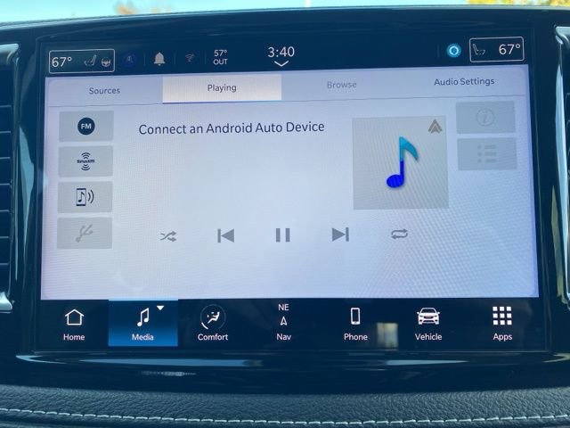 Used 2024 Chrysler Pacifica Limited image 36