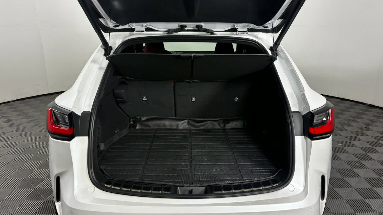 Used 2024 Lexus NX 350 AWD w/ Vision Package image 11