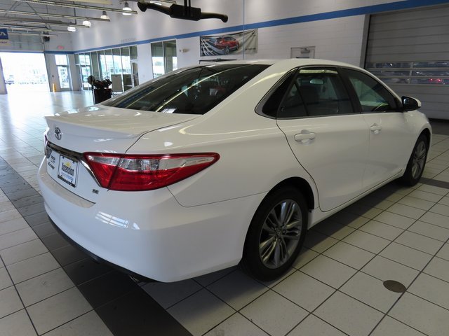 Used 2017 Toyota Camry SE image 13