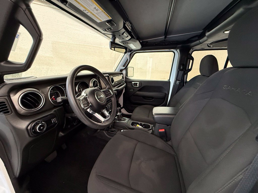 Used 2023 Jeep Wrangler Unlimited Sahara AWD/4WD image 30