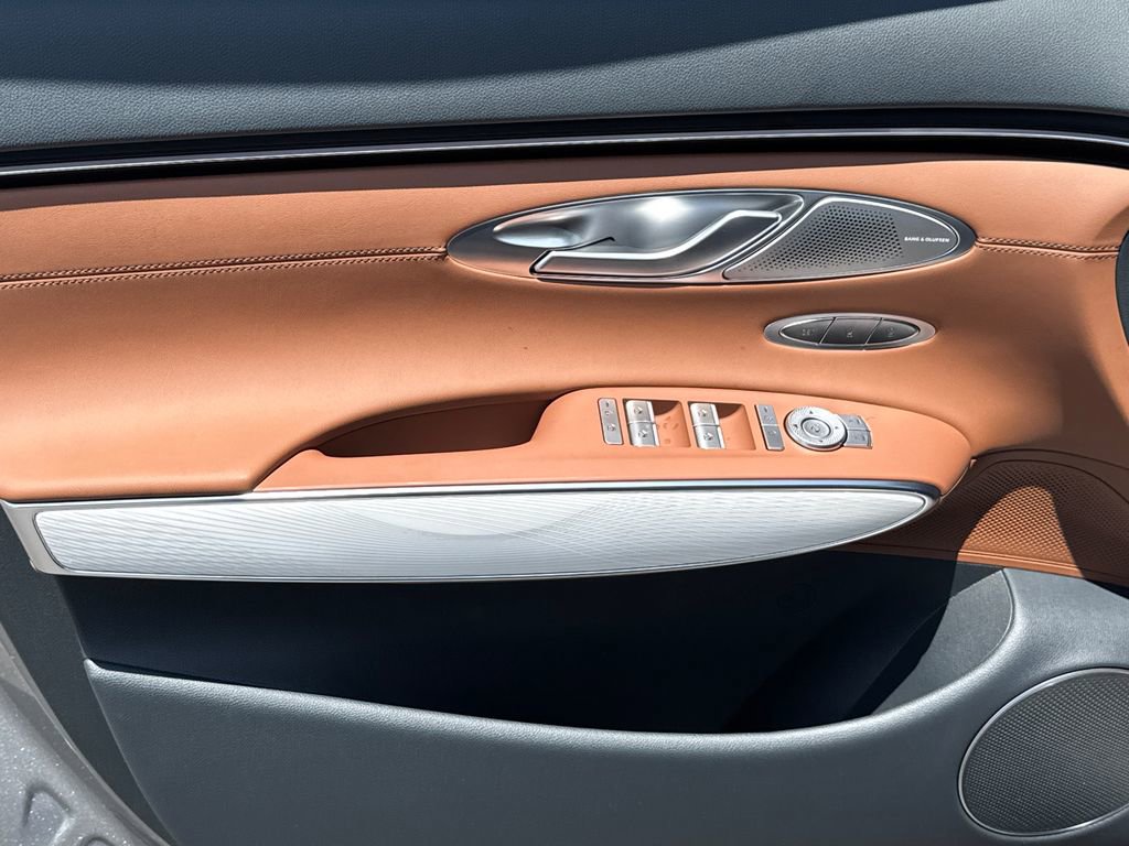 New 2026 Genesis GV70 2.5T Advanced AWD/4WD image 10