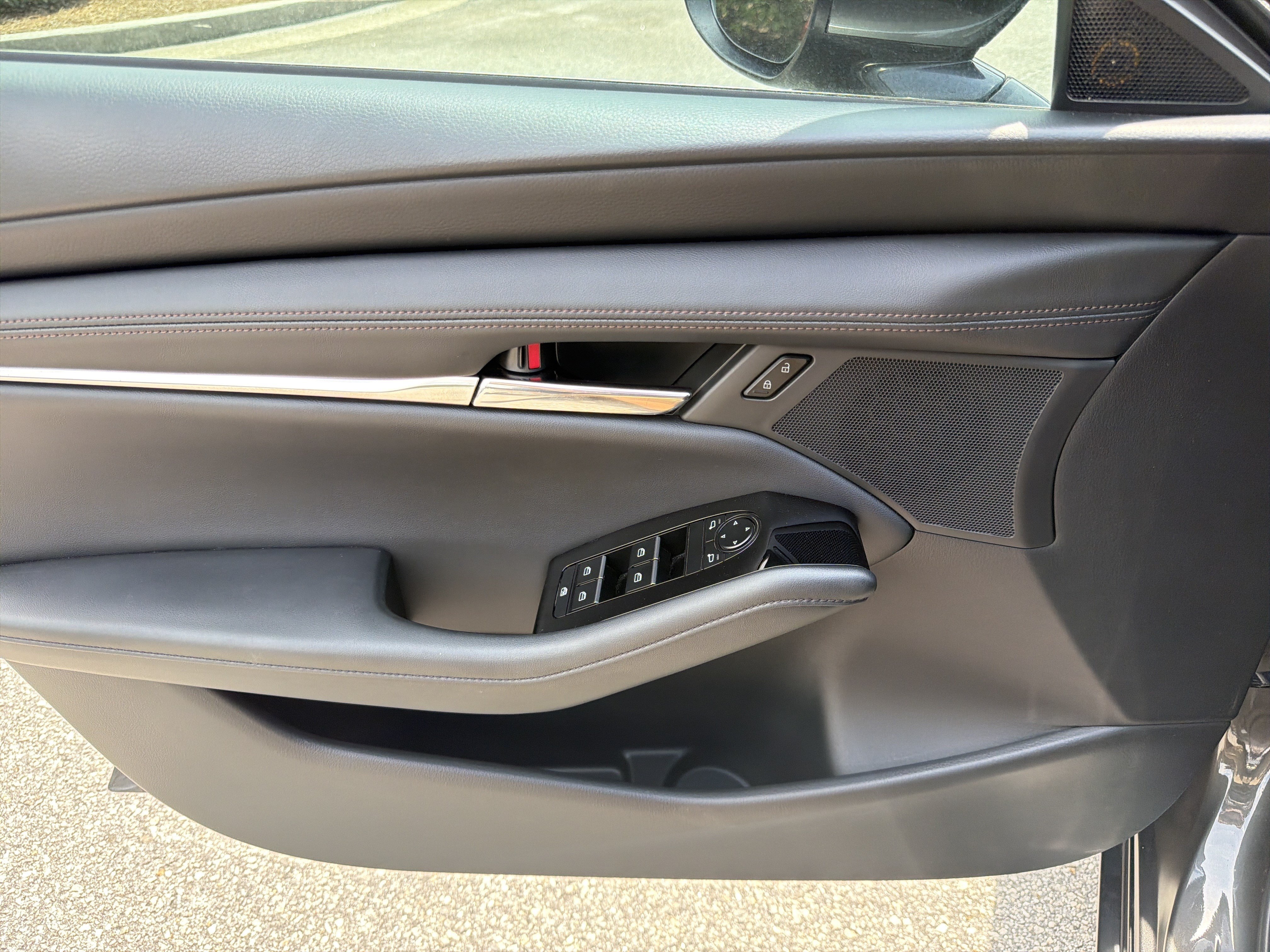Used 2025 MAZDA MAZDA3 s FWD image 20