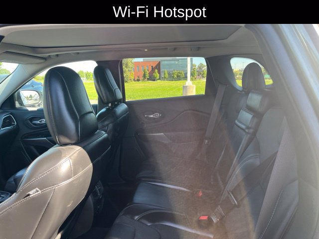 Used 2019 Jeep Cherokee Limited AWD/4WD image 13