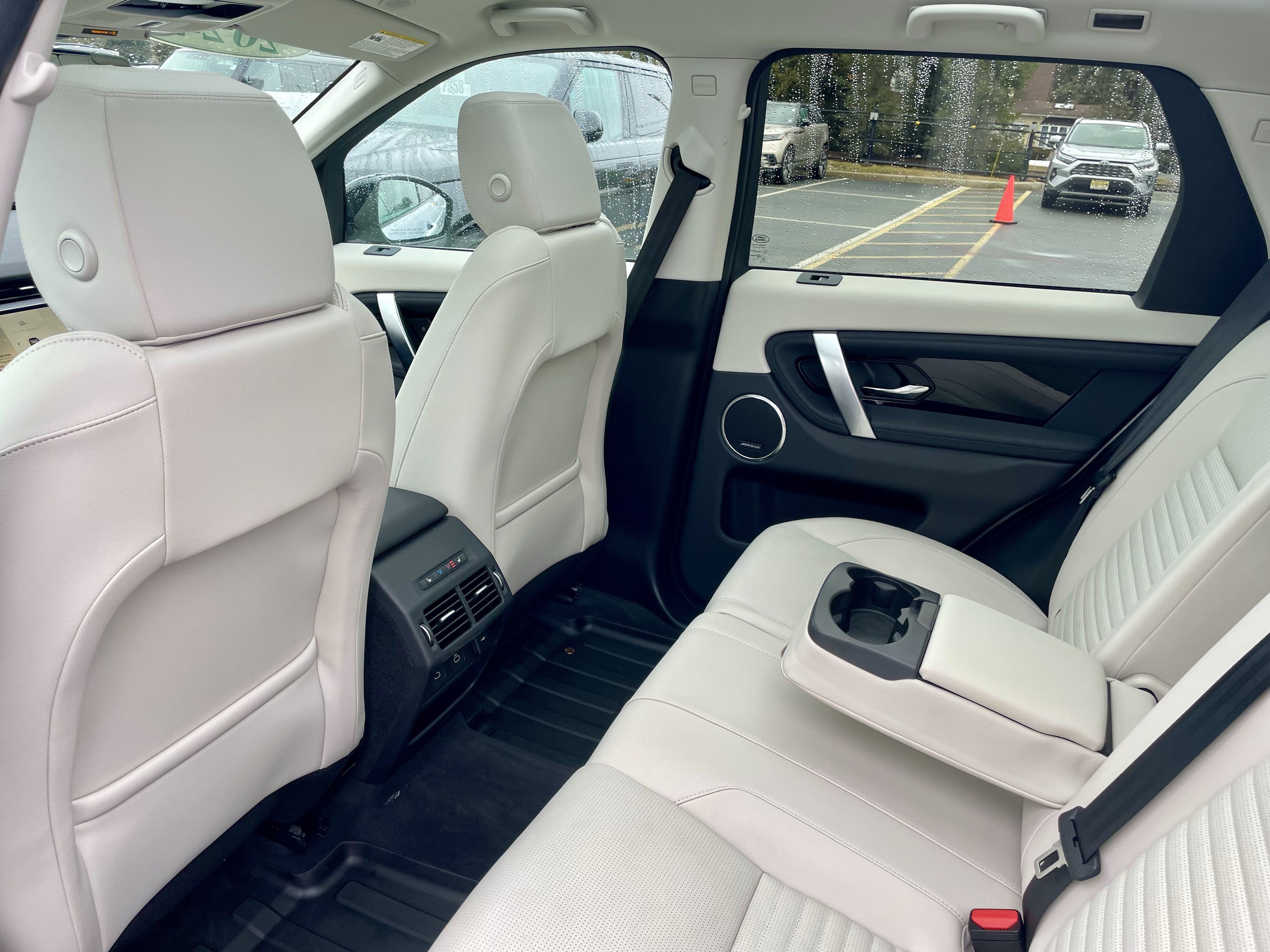 Certified 2024 Land Rover Discovery Sport S image 30