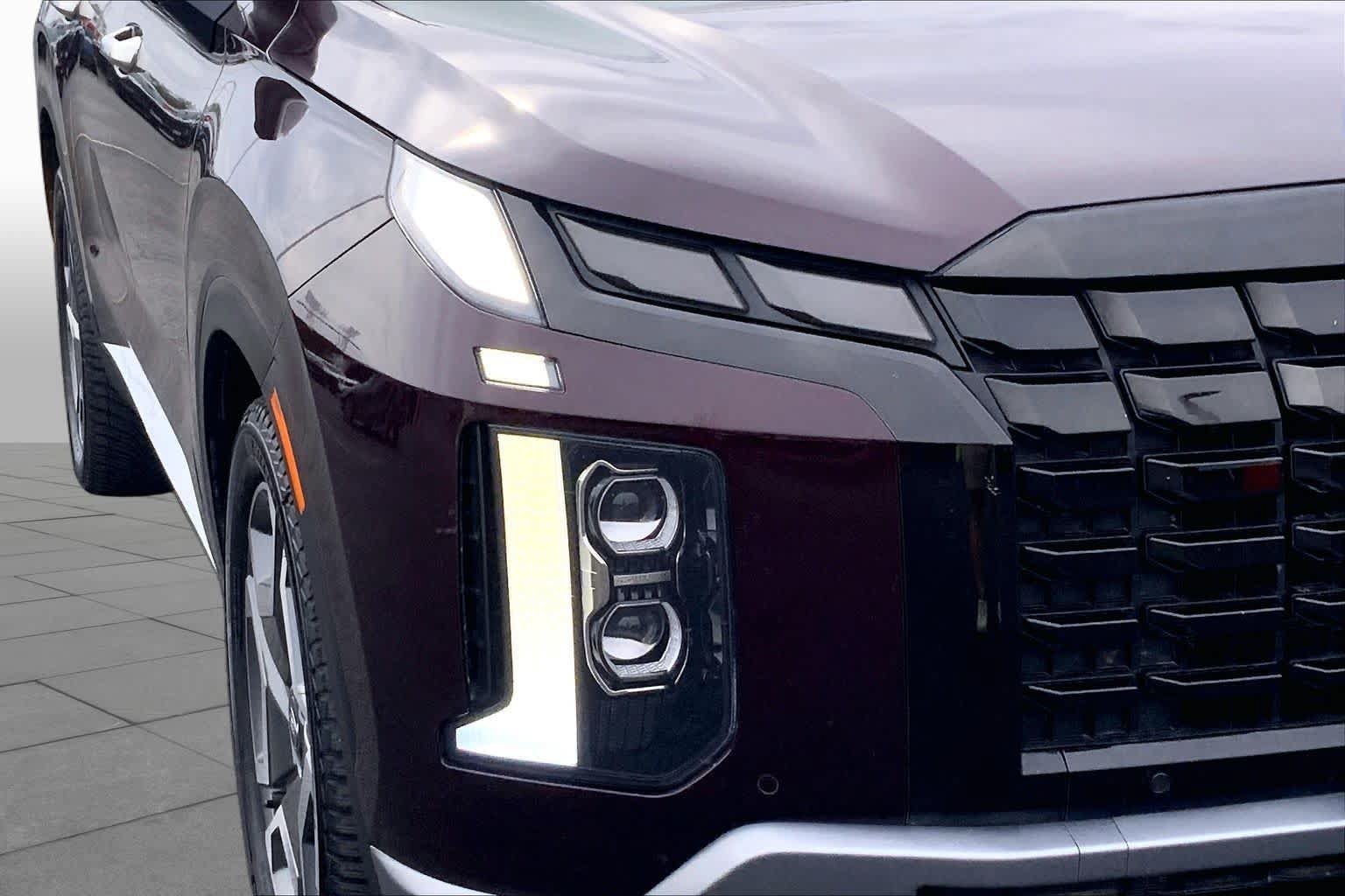 Used 2023 Hyundai Palisade Limited w/ Cargo Package AWD/4WD image 28