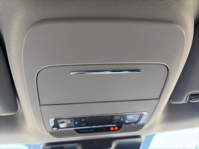 New 2026 Ford F250 Lariat image 25