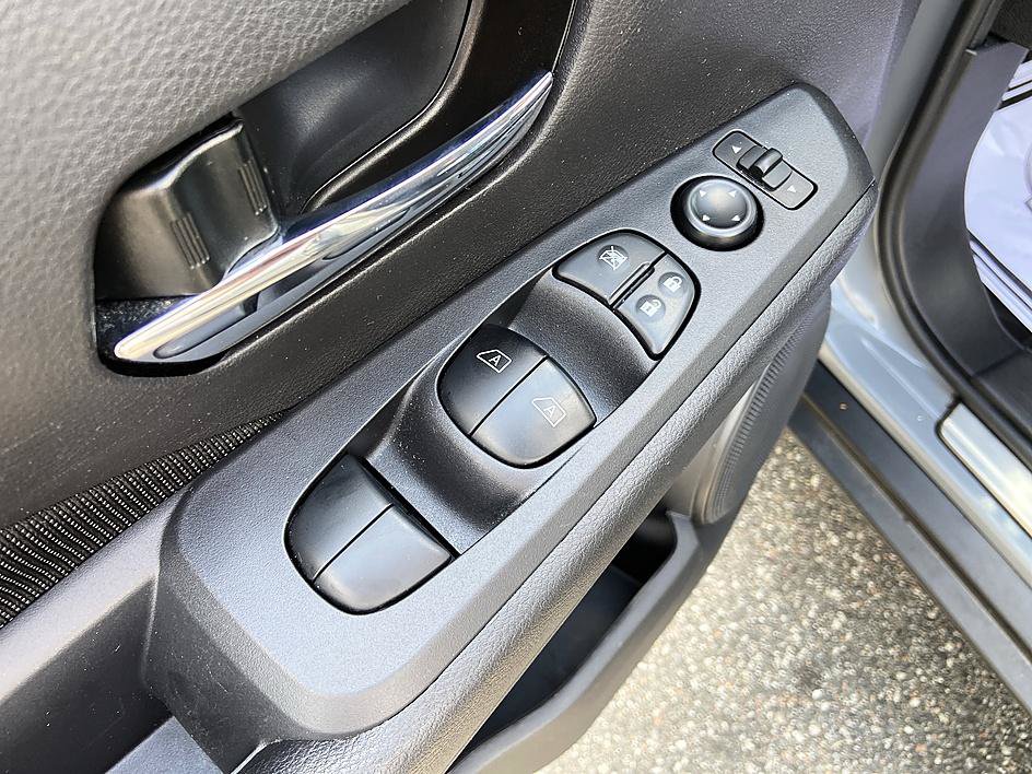 Certified 2024 Nissan Kicks SV w/ Exterior Package FWD image 12