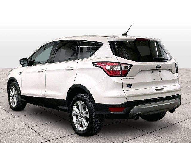 Used 2017 Ford Escape SE AWD/4WD image 10