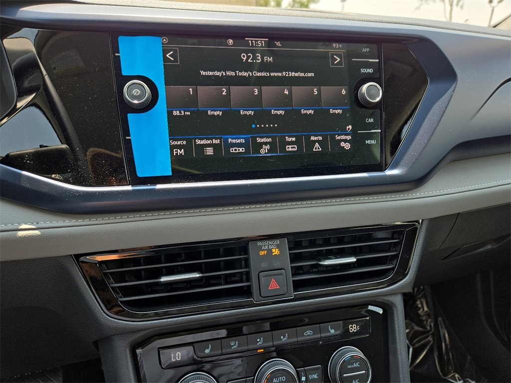 Used 2024 Volkswagen Taos SE image 22