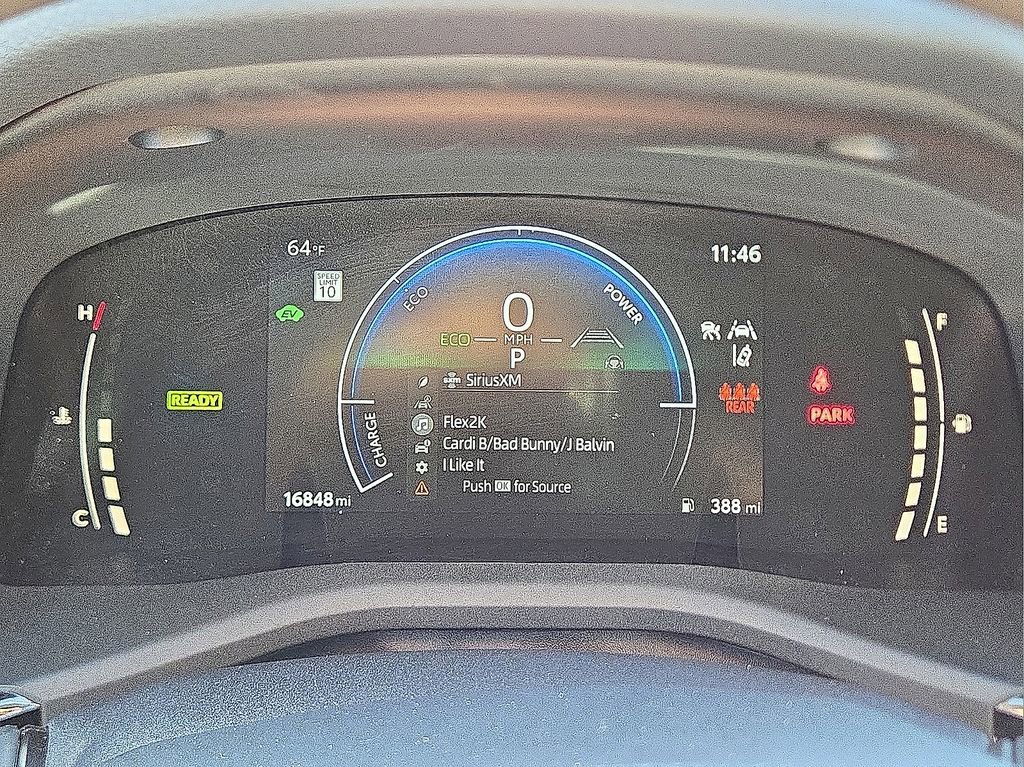 Used 2025 Toyota Camry LE image 27