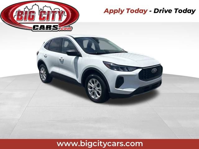 Used 2023 Ford Escape Active w/ Tech Pack #1 AWD/4WD image 1