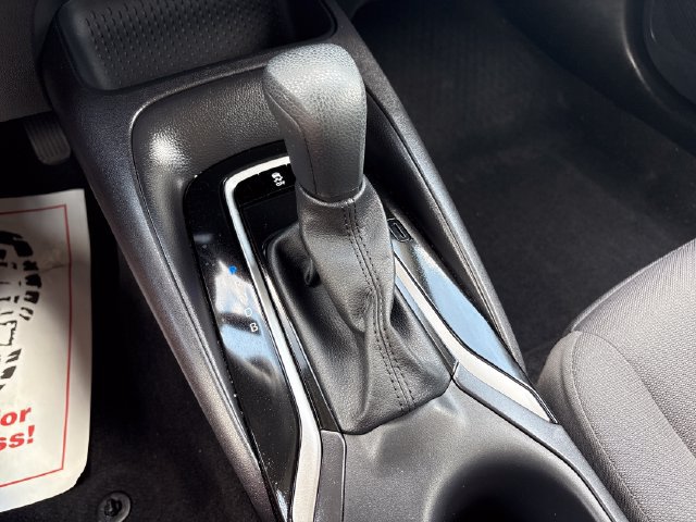 Used 2025 Toyota Corolla LE FWD image 17