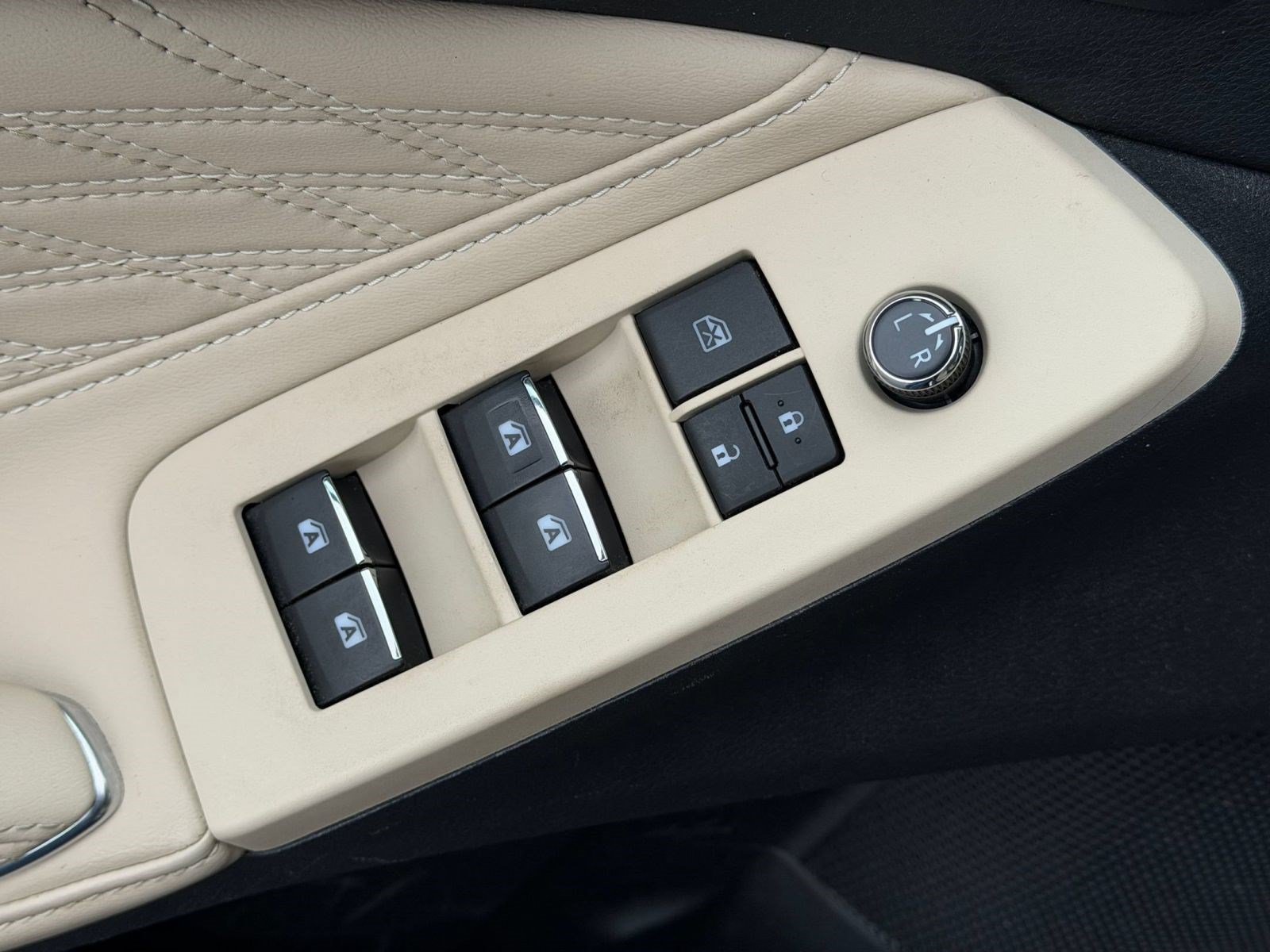 Used 2019 Toyota Avalon Limited w/ Advanced Safety Package FWD image 22