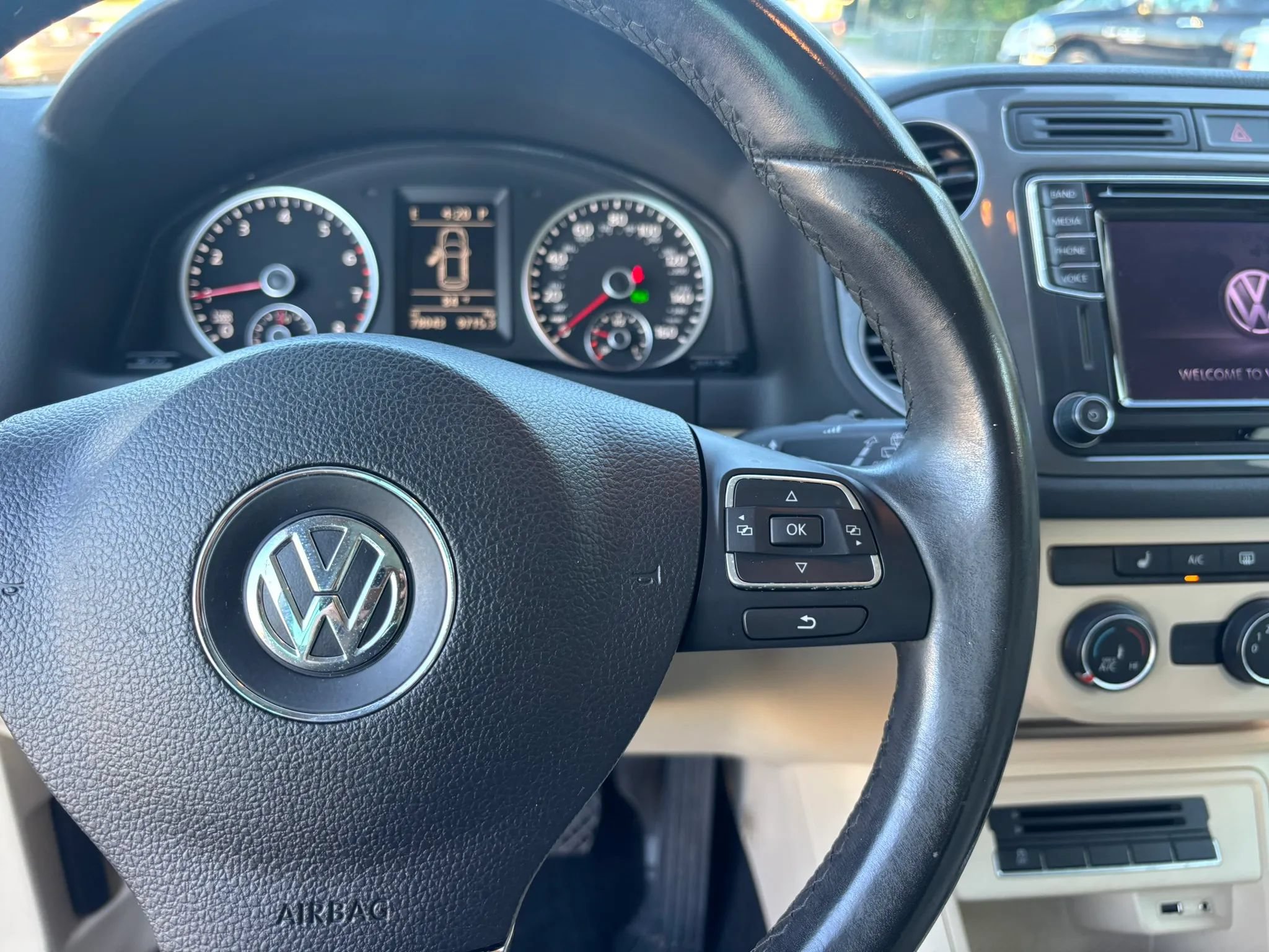 Used 2017 Volkswagen Tiguan Wolfsburg Edition AWD/4WD image 11