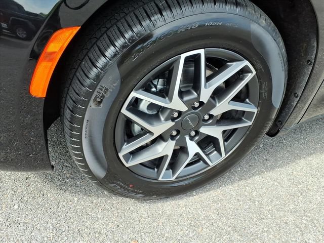 New 2027 Chrysler Pacifica Limited FWD image 13