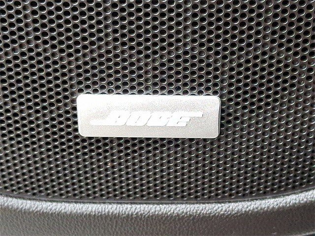 Certified 2023 GMC Acadia SLT w/ Preferred Package image 24