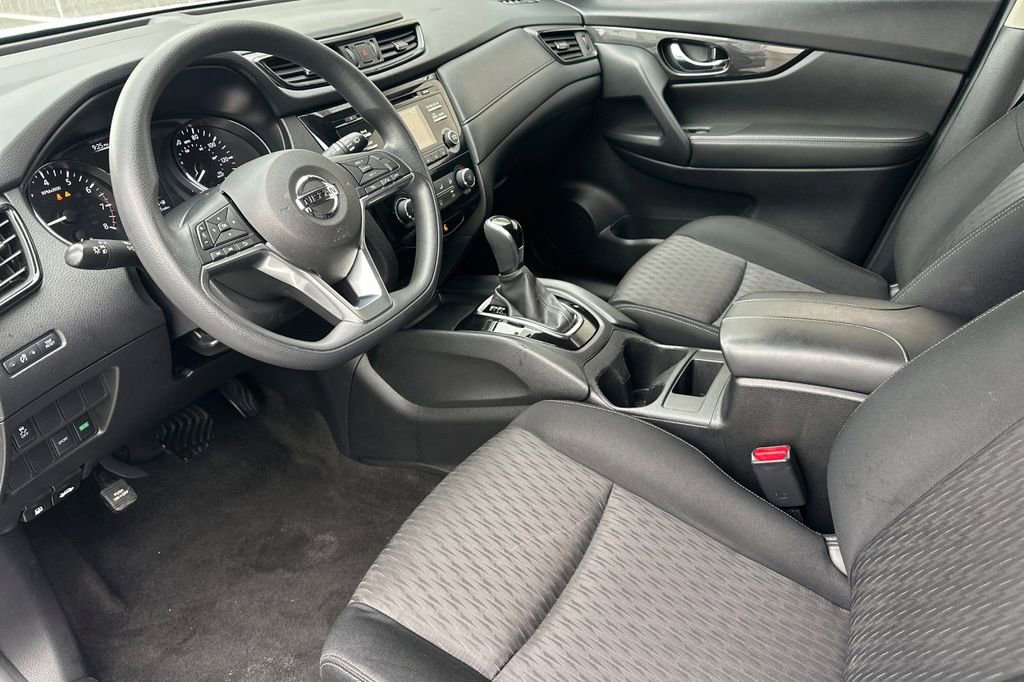 Used 2017 Nissan Rogue S FWD image 10