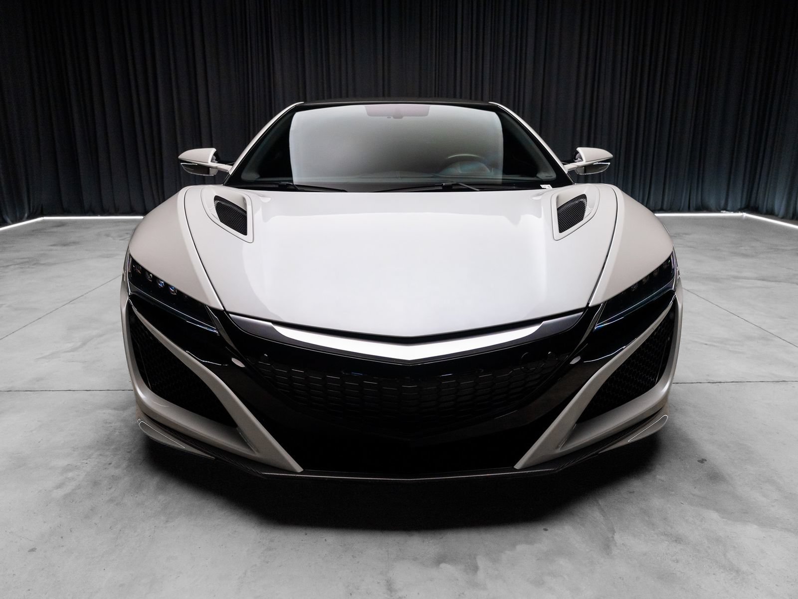 Used 2017 Acura NSX AWD/4WD image 12