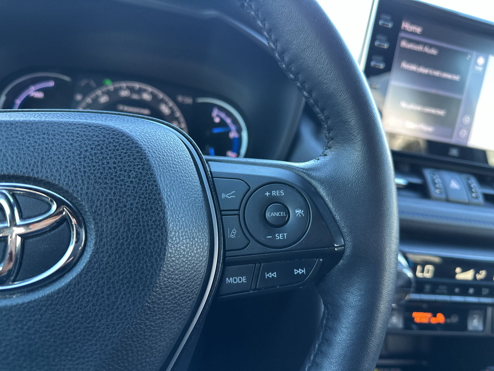 Used 2022 Toyota RAV4 XSE AWD/4WD image 26