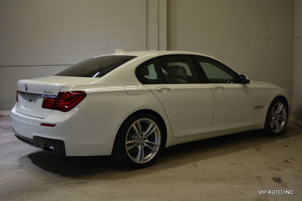Used 2014 BMW 740i image 32