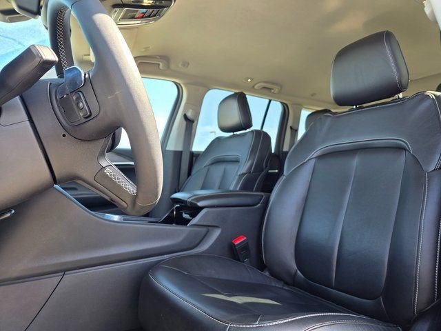 Certified 2023 Jeep Grand Cherokee Limited w/ Black Appearance Package AWD/4WD image 25