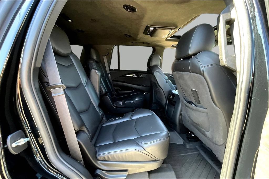 Used 2020 Cadillac Escalade Platinum AWD/4WD image 23