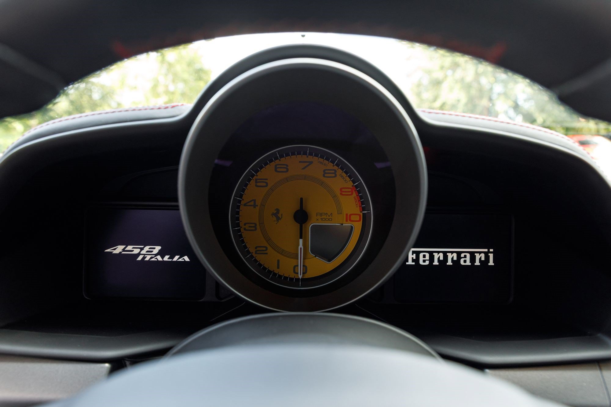 Used 2011 Ferrari 458 Italia Coupe RWD image 30