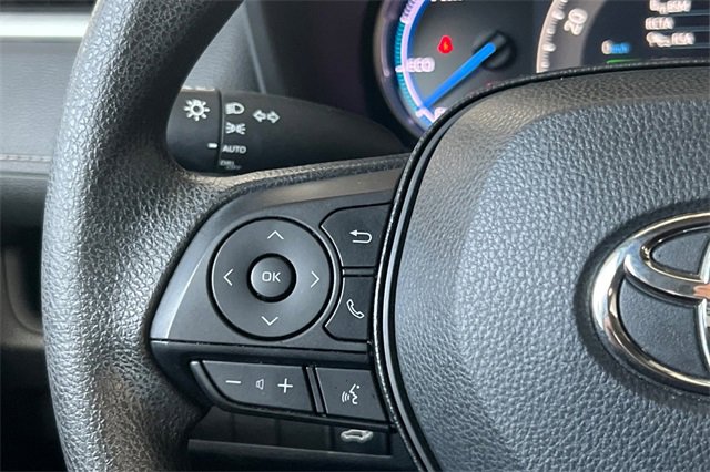 Used 2024 Toyota RAV4 XLE image 31