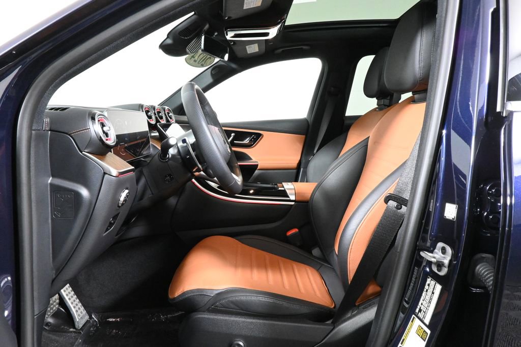 Used 2024 Mercedes-Benz GLC 43 AMG 4MATIC image 3