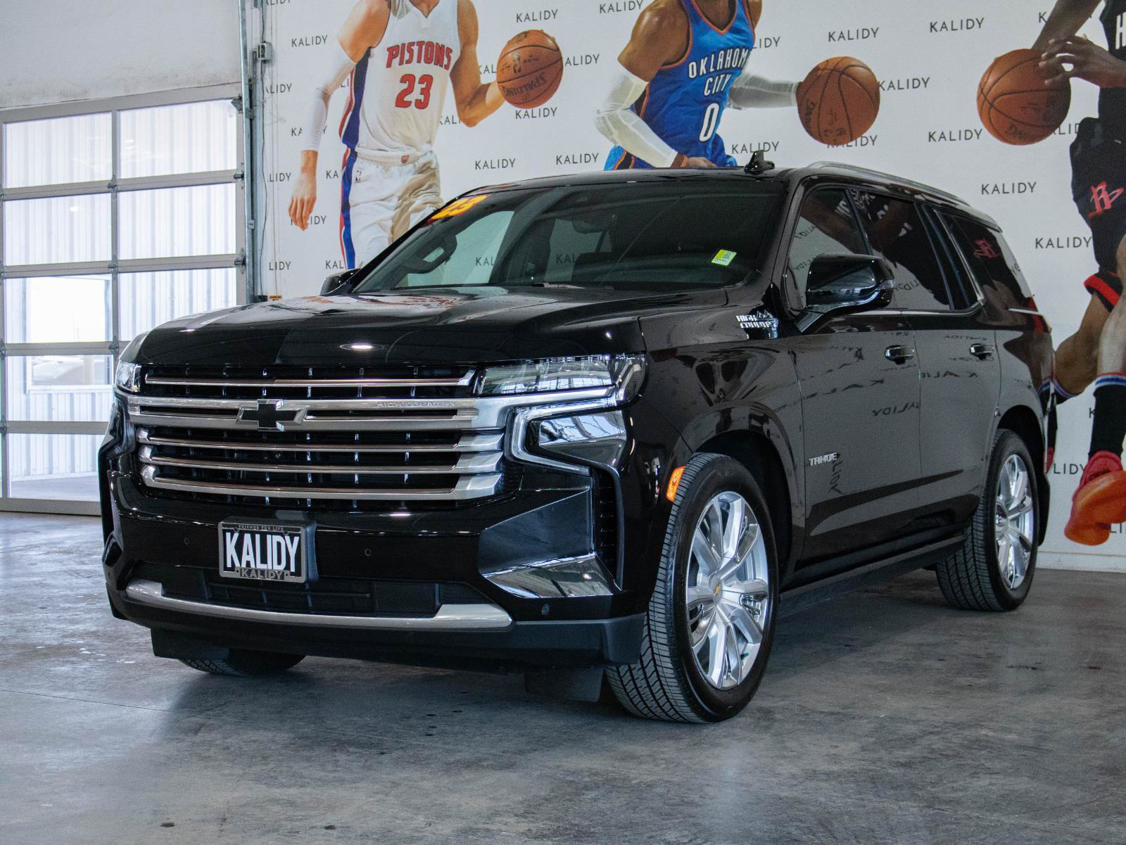 Used 2023 Chevrolet Tahoe High Country AWD/4WD image 21