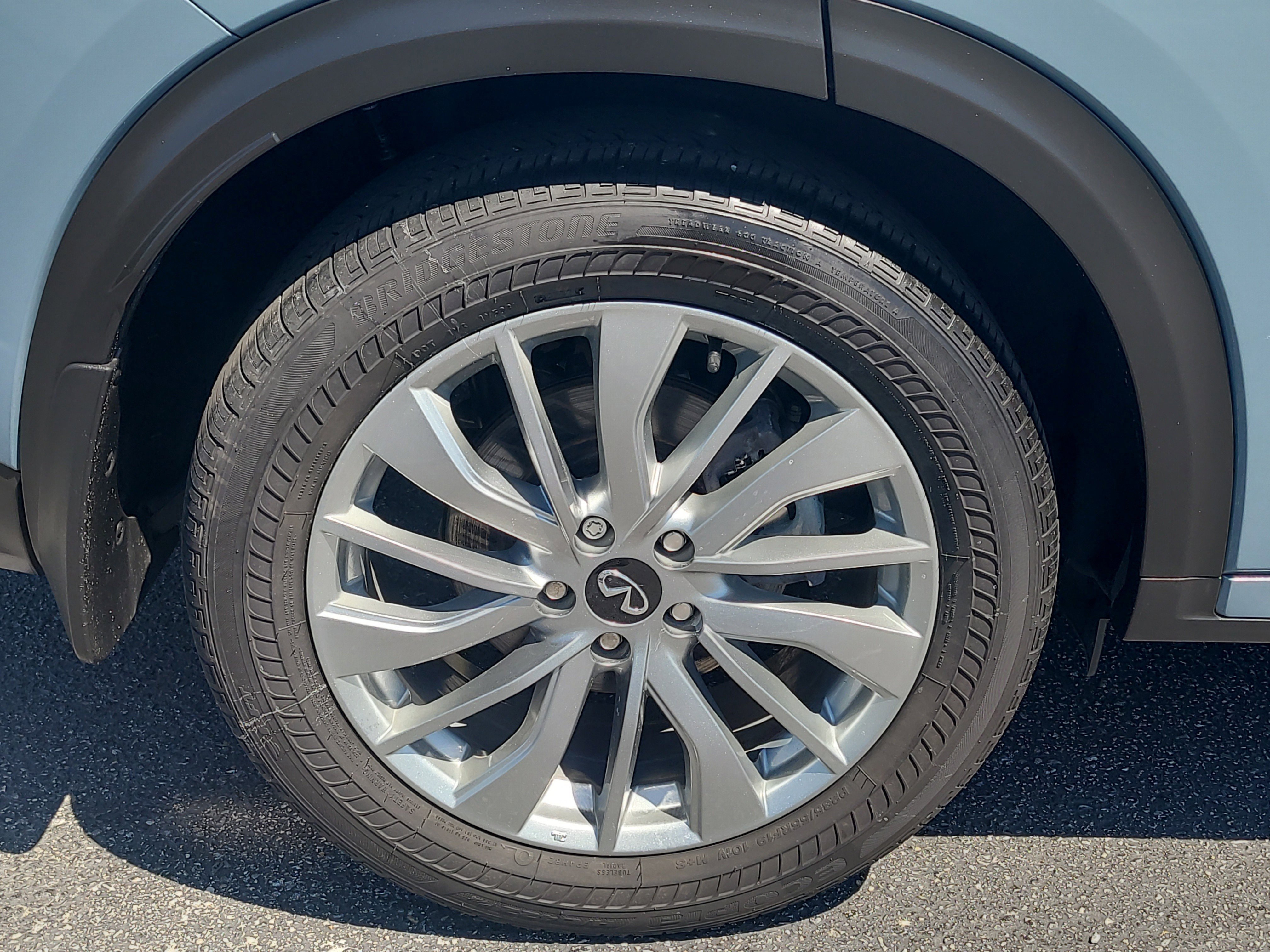 Used 2023 INFINITI QX50 Luxe FWD image 9