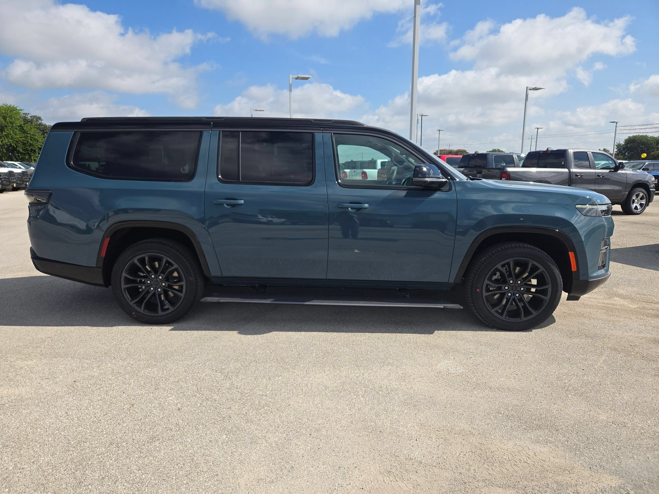 New 2026 Jeep Grand Wagoneer L Summit w/ Rear Seat Video Group I AWD/4WD image 2
