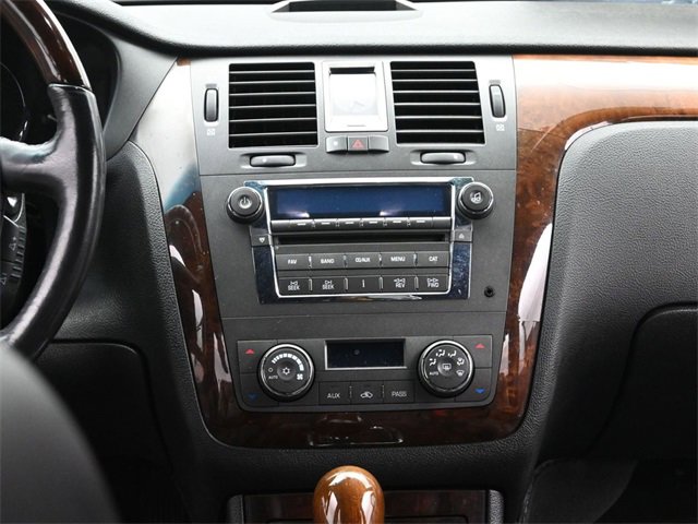 Used 2007 Cadillac DTS Luxury II image 24