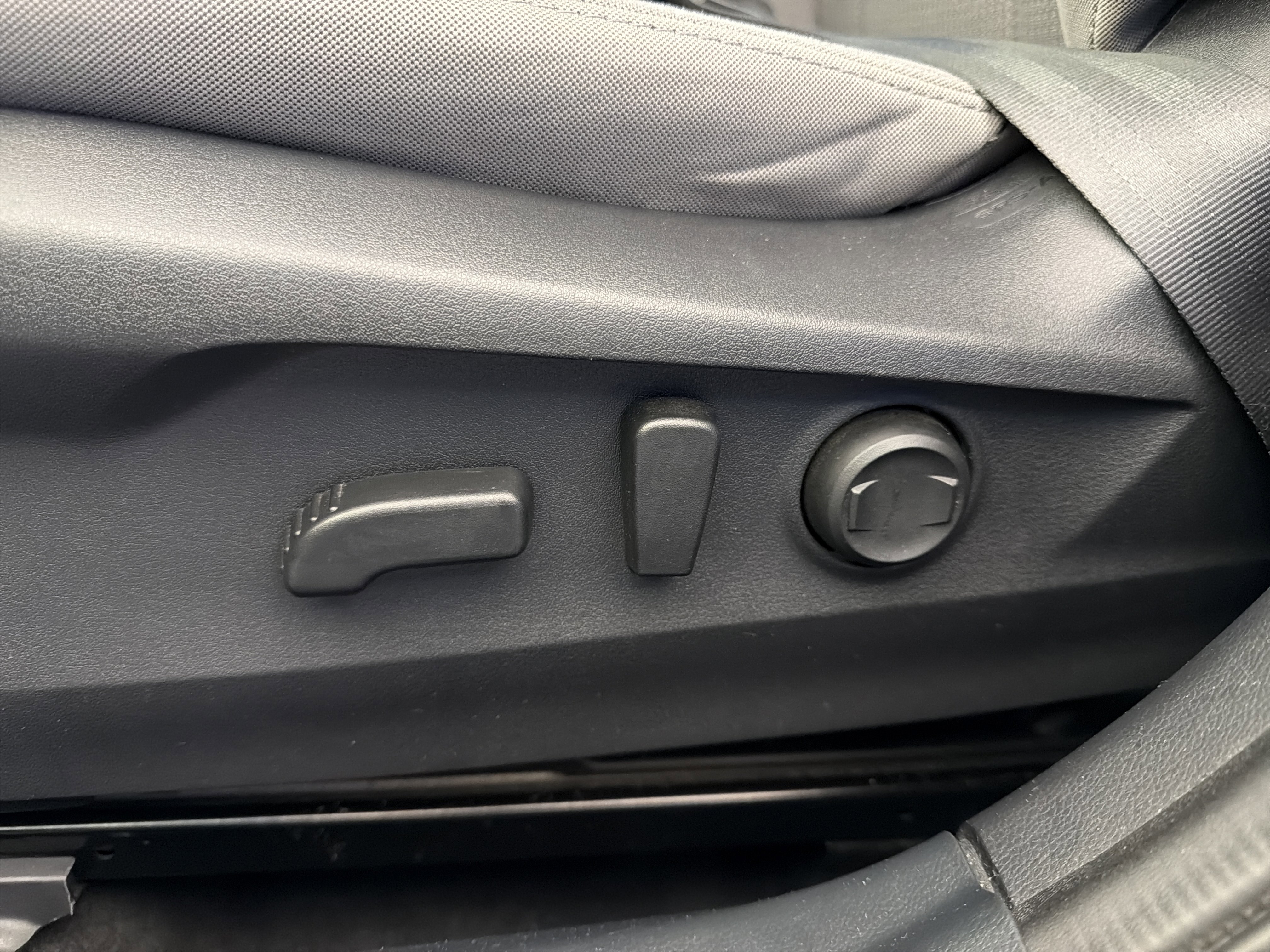 Certified 2022 Subaru Legacy Premium image 12