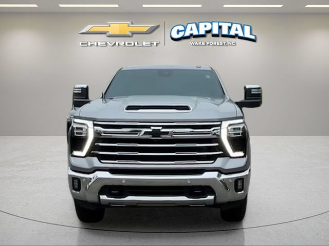 Used 2025 Chevrolet Silverado 2500 LTZ w/ LTZ Plus Package AWD/4WD image 8