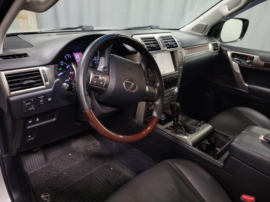 Used 2019 Lexus GX 460 Premium AWD/4WD image 17