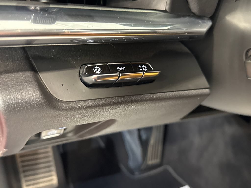 Used 2020 Chevrolet Corvette Stingray Preferred Cpe w/ 2LT Preferred Equipment Group RWD image 10