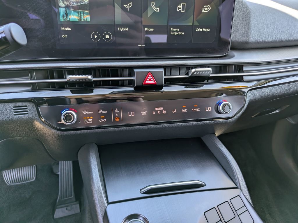 Certified 2026 Kia Sportage LX FWD image 24