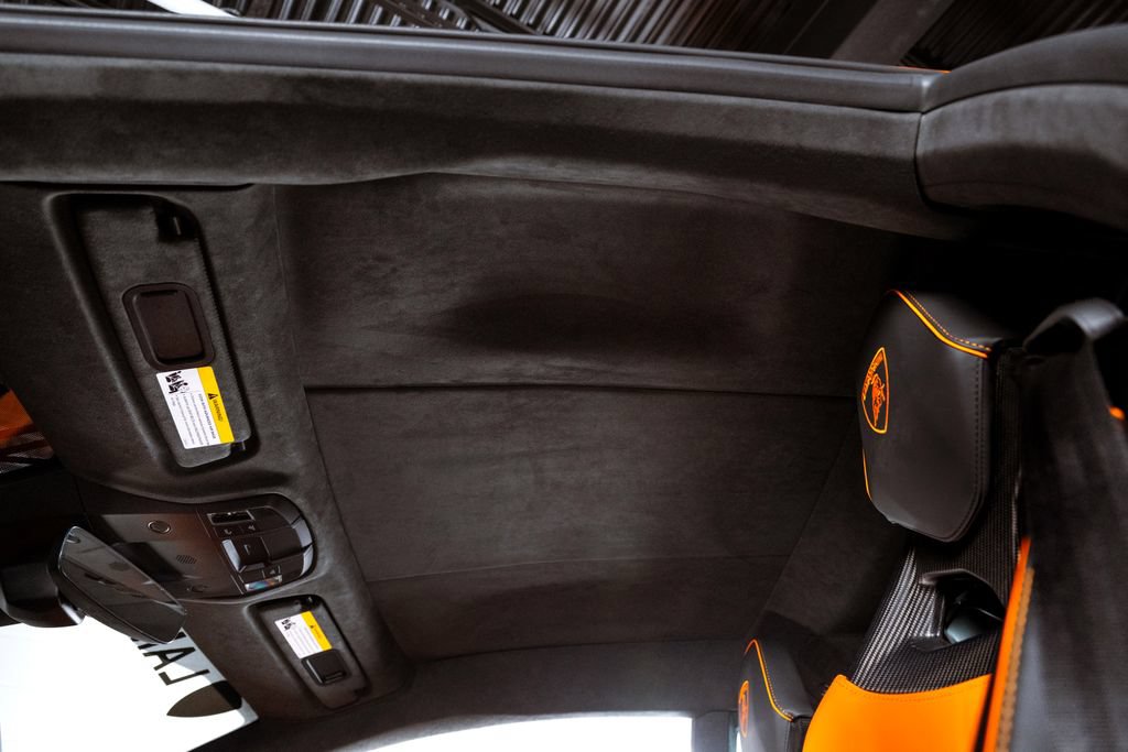 Used 2026 Lamborghini Temerario AWD/4WD image 36