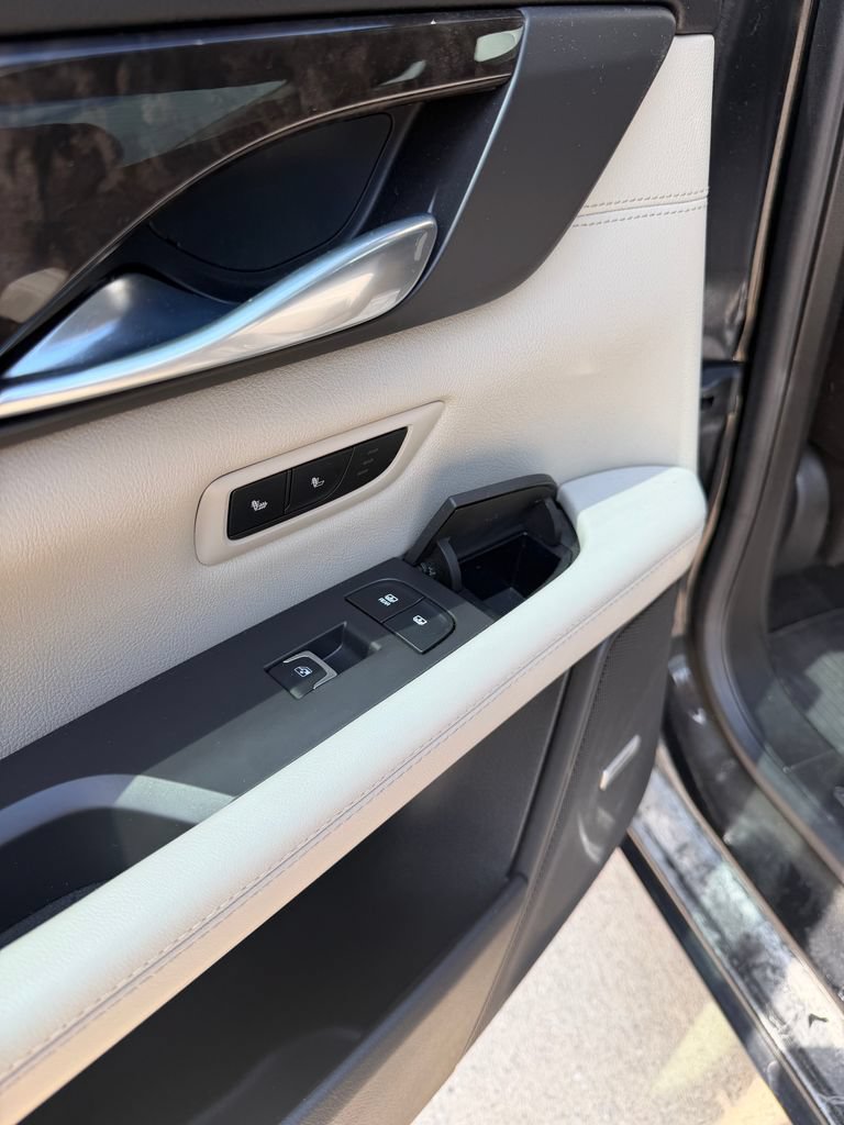 Used 2018 Cadillac CT6 Luxury AWD/4WD image 17