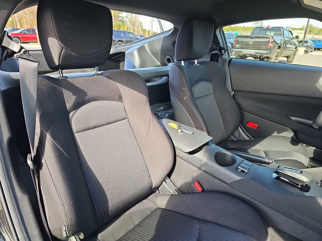 Used 2024 Nissan Z Sport w/ Floor Mat Package image 12