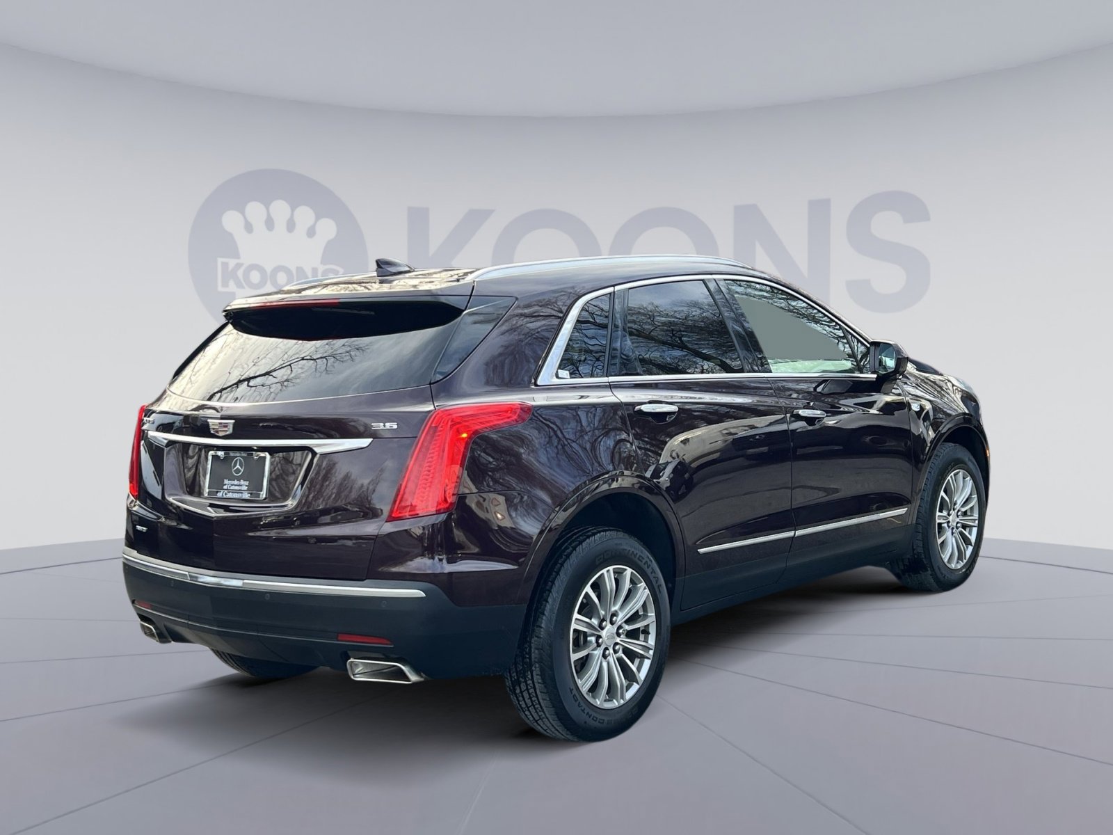 Used 2017 Cadillac XT5 Luxury w/ LPO, Wheel Lock Package image 5