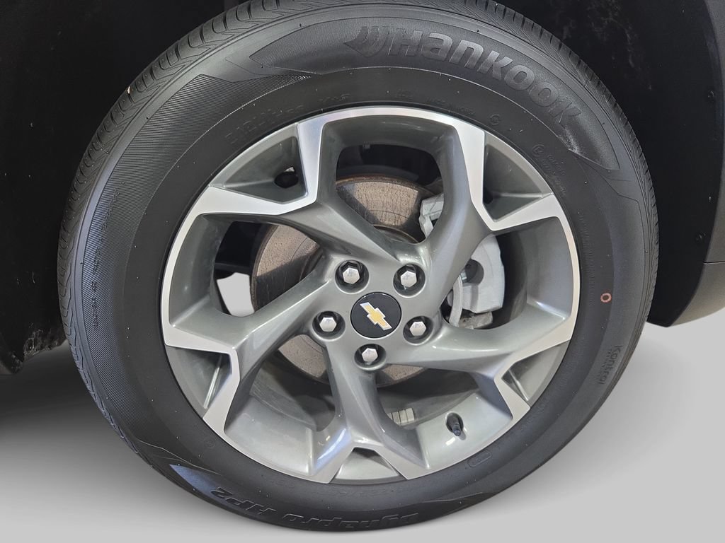 Used 2024 Chevrolet Trax LT w/ Driver Confidence Package FWD image 38